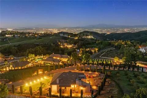 View/Area - 44195 Sunset Ter, Temecula, CA 92590 photo 3 of 4