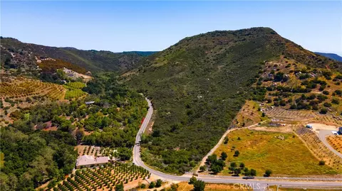 2 El Calamar, Temecula, CA 92590 photo 4