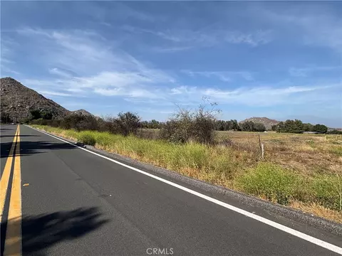 25350 California Ave, Hemet, CA 92545