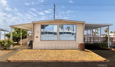 332 N Lyon Ave #17, Hemet, CA 92543