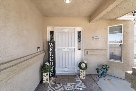 Entry Way - 9925 Sierra Vista Rd, Phelan, CA 92371 photo 1 of 5