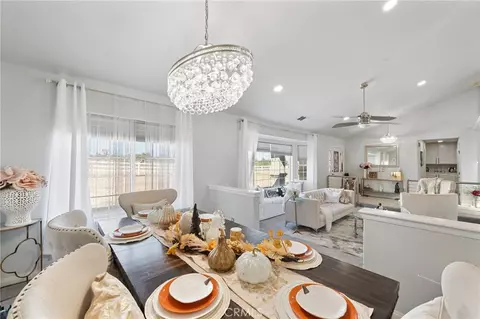Dining - 9925 Sierra Vista Rd, Phelan, CA 92371 photo 2 of 5