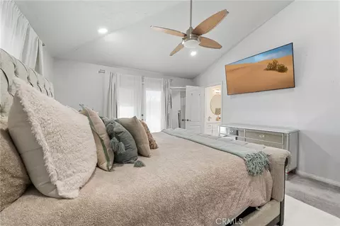 Bedroom - 9925 Sierra Vista Rd, Phelan, CA 92371 photo 4 of 4