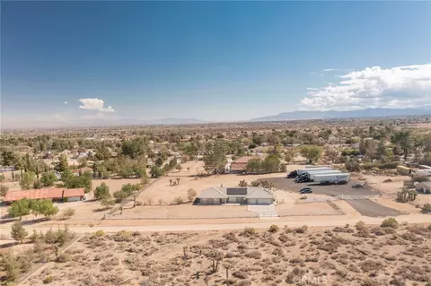 View/Area - 9925 Sierra Vista Rd, Phelan, CA 92371 photo 4 of 9