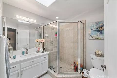 Bath - 9925 Sierra Vista Rd, Phelan, CA 92371 photo 5 of 5