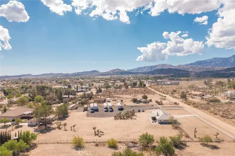 View/Area - 9925 Sierra Vista Rd, Phelan, CA 92371 photo 3 of 9