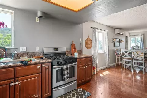 Kitchen - 1996 Rainbow Glen Rd, Fallbrook, CA 92028 photo 2 of 3