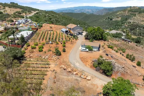 1996 Rainbow Glen Rd, Fallbrook, CA 92028