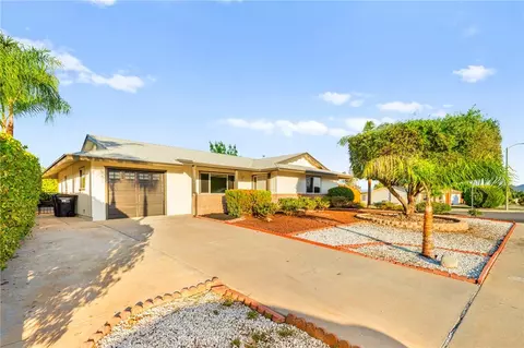 28610 Portsmouth Dr, Menifee, CA 92586