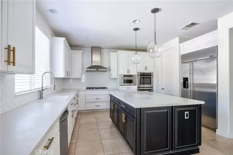 Kitchen - 45118 Riverstone Ct, Temecula, CA 92592 photo 2 of 3