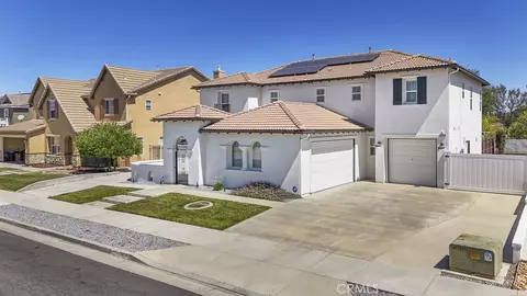 32420 Apricot Tree Rd, Winchester, CA 92596