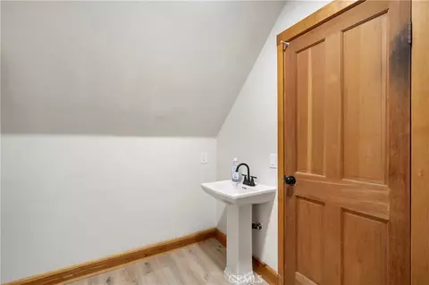 Entry Way - 814 Glen View Ln, Twin Peaks, CA 92391 photo 3 of 3