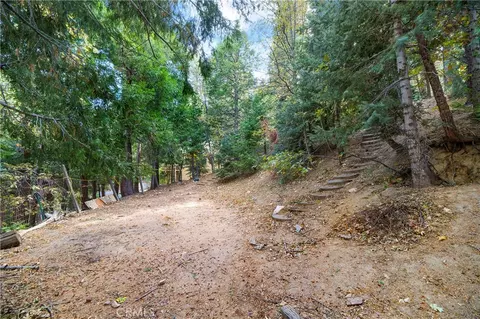 Exterior - 814 Glen View Ln, Twin Peaks, CA 92391 photo 7 of 13