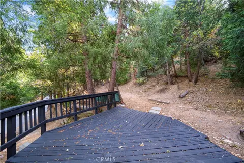 Exterior - 814 Glen View Ln, Twin Peaks, CA 92391 photo 6 of 13