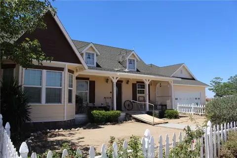 30875 Morningside St, Lucerne Valley, CA 92356