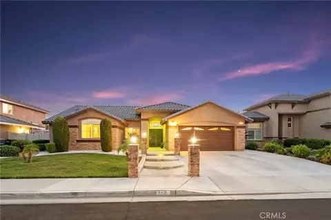 242 Lipizzan Dr, San Jacinto, CA 92582