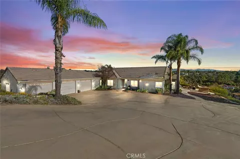 2240 Aqua Hill Rd, Fallbrook, CA 92028