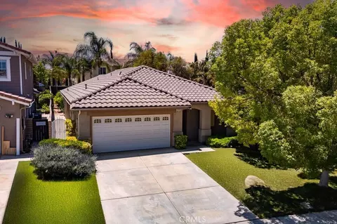 32181 Kale Ln, Winchester, CA 92596