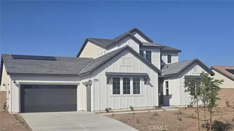 18418 Park Mountain Dr, Riverside, CA 92508