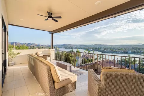 22241 San Joaquin Dr W, Canyon Lake, CA 92587