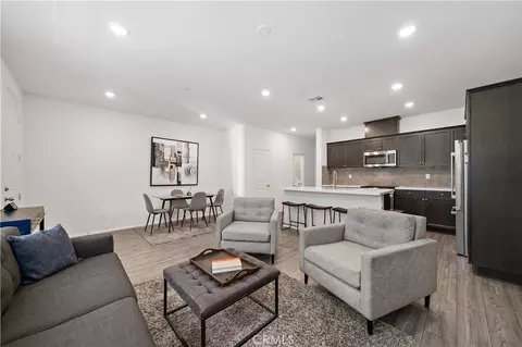 30327 Town Square Dr, Menifee, CA 92584