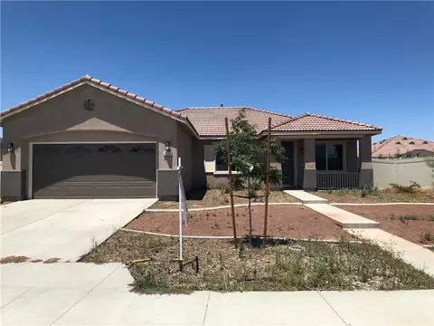 2062 Splendid Cir, San Jacinto, CA 92582