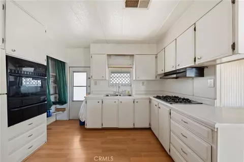 1380 W Florida #22, Hemet, CA 92543