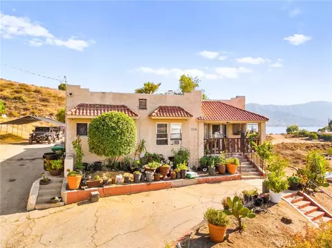 250 E Prospect St, Lake Elsinore, CA 92530