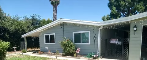 558 N Gilbert St, Hemet, CA 92543