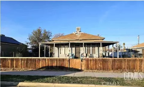 1412 Kentucky St, Bakersfield, CA 93305
