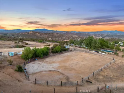 40399 Denise Rd, Temecula, CA 92592