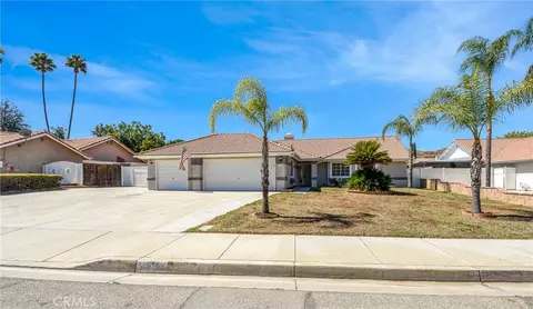 1358 E Beringer Dr, San Jacinto, CA 92583