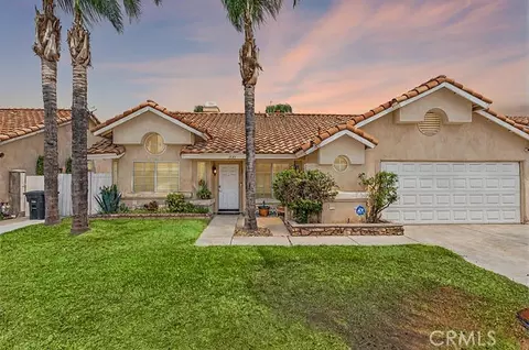 1125 Don Alberto Ln, San Jacinto, CA 92582