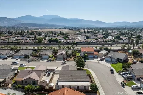 2354 Versailles St, San Jacinto, CA 92583