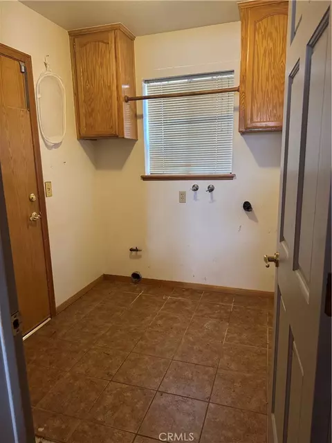 Other - 18965 Siskiyou Rd, Apple Valley, CA 92307 photo 2 of 7