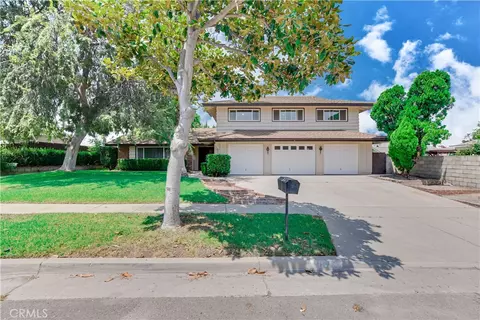 687 Locust St, Corona, CA 92879