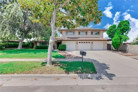687 Locust St, Corona, CA 92879
