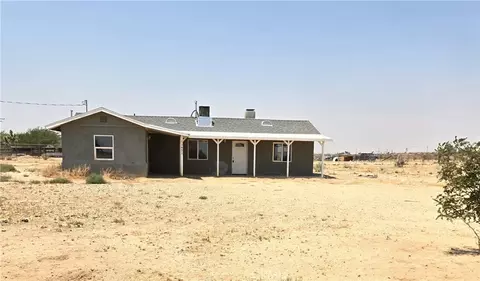 Exterior - 11651 Anza Rd, Apple Valley, CA 92308 photo 2 of 2