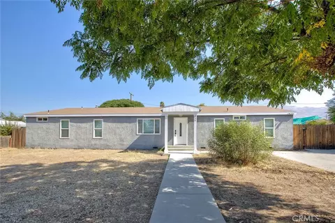 339 E 6th St, San Jacinto, CA 92583
