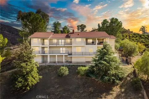 30990 Blackhorse Dr, Canyon Lake, CA 92587
