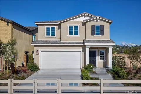 8157 Perada St, Jurupa Valley, CA 92509