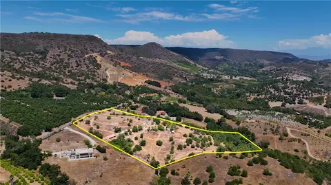 22735 Carancho Rd, Temecula, CA 92590 photo 3