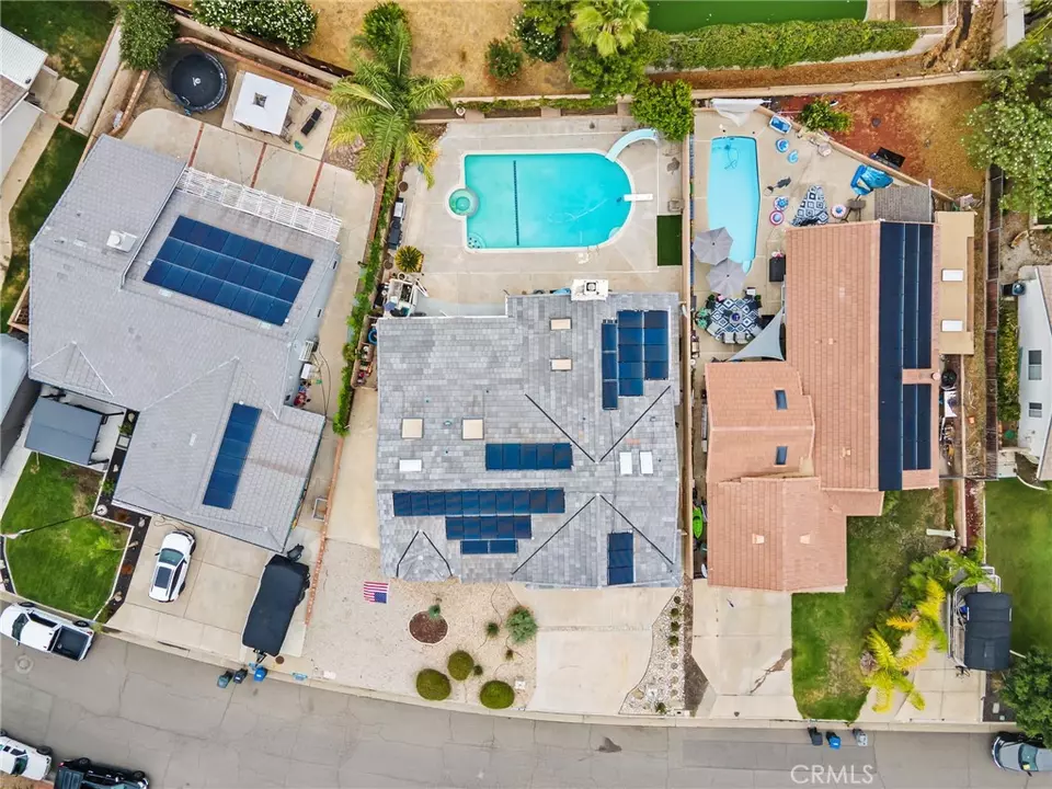 View/Area - 31215 Emperor Dr, Canyon Lake, CA 92587 photo 4 of 9