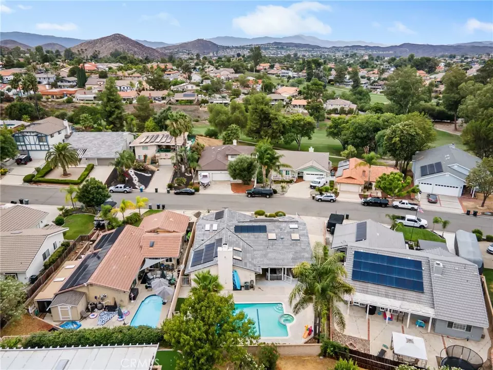 View/Area - 31215 Emperor Dr, Canyon Lake, CA 92587 photo 7 of 9