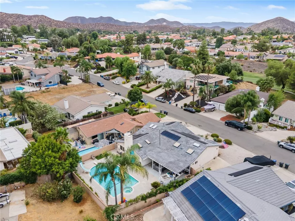 View/Area - 31215 Emperor Dr, Canyon Lake, CA 92587 photo 5 of 9