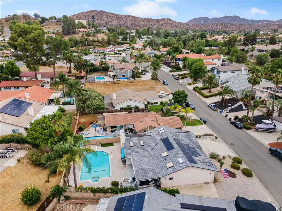 View/Area - 31215 Emperor Dr, Canyon Lake, CA 92587 photo 6 of 9