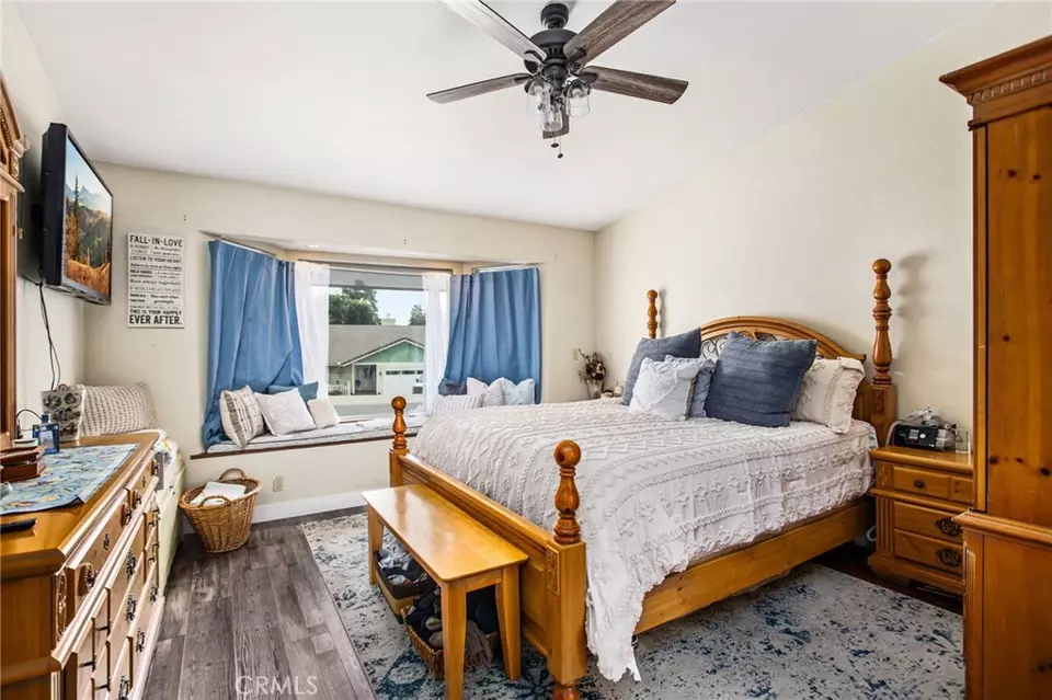 Bedroom - 31215 Emperor Dr, Canyon Lake, CA 92587 photo 2 of 3