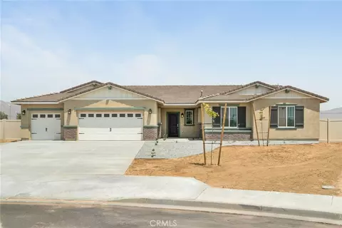 14881 Indigo Rd, Apple Valley, CA 92307
