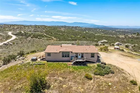 33425 Valerio Dr, Hemet, CA 92544