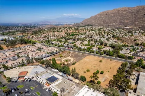 21665 Box Springs Rd, Moreno Valley, CA 92557